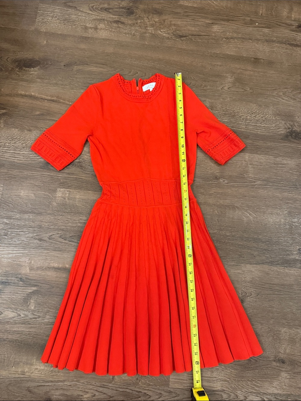 Pearl Red Midi Pleated Knit Dress Size Small